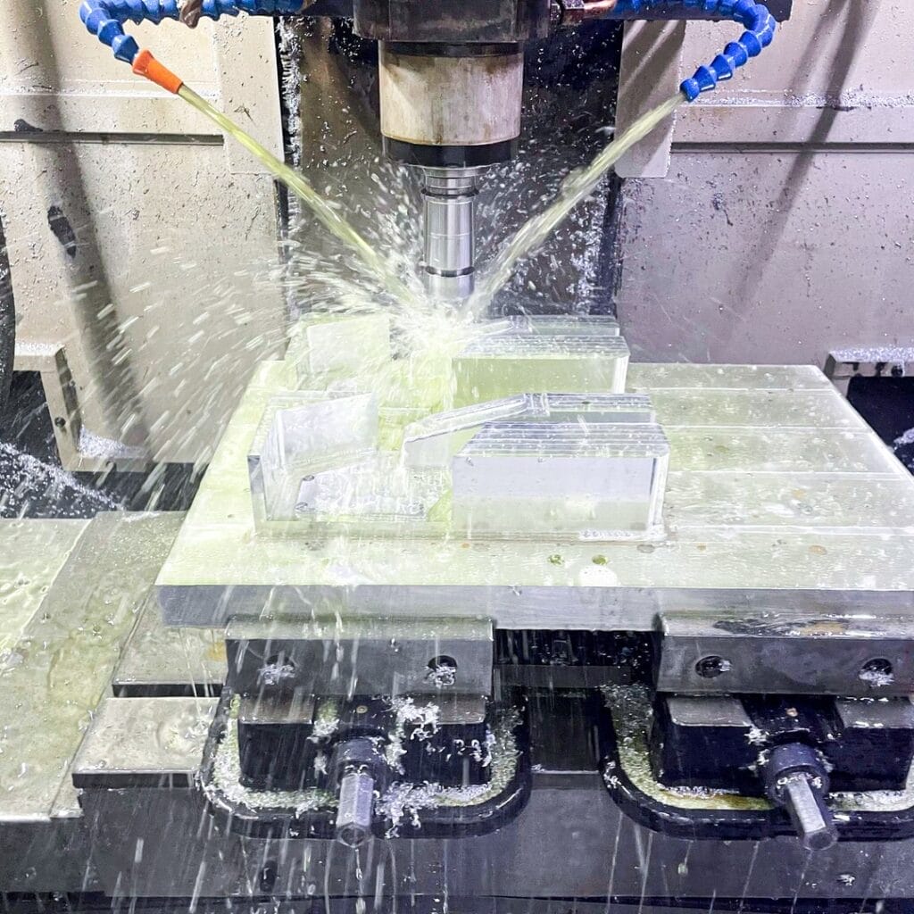 mecanizado cnc bloque acrílico corte de precisión