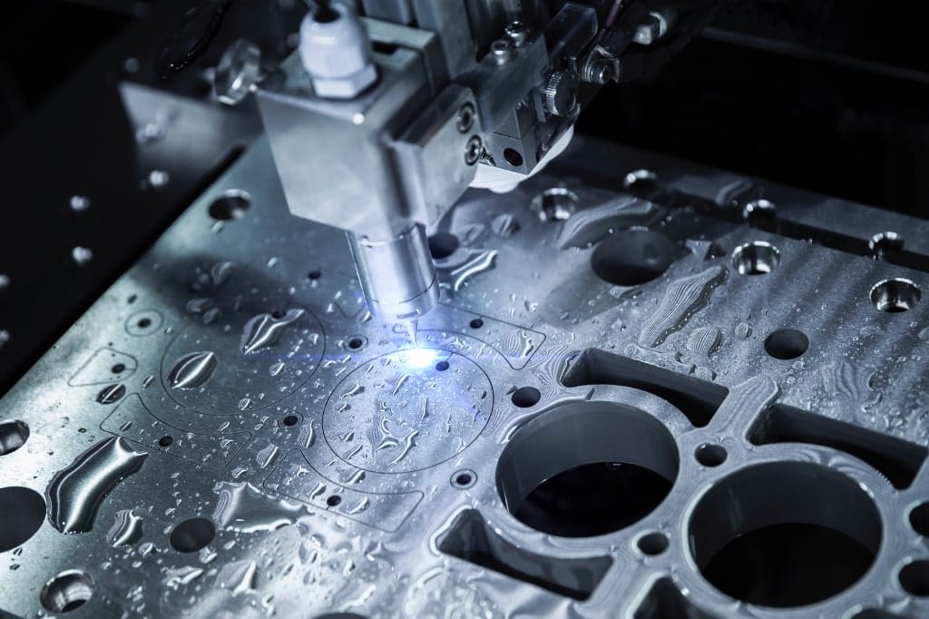 Découpe laser applications dans l'industrie aérospatiale