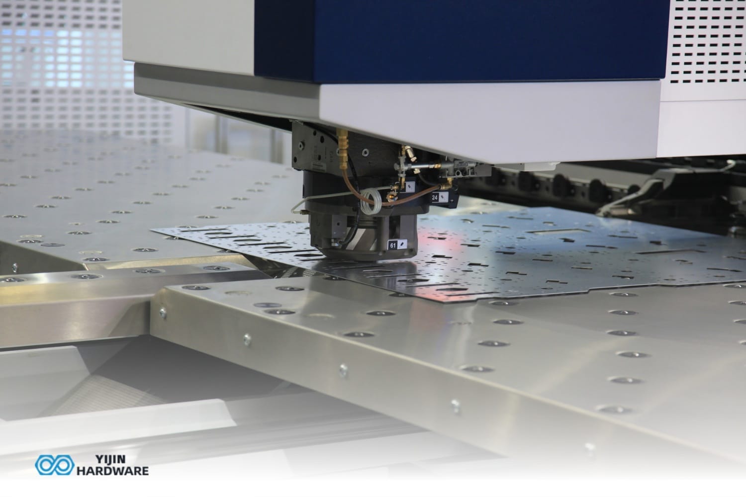 die cnc-Stanzmaschine